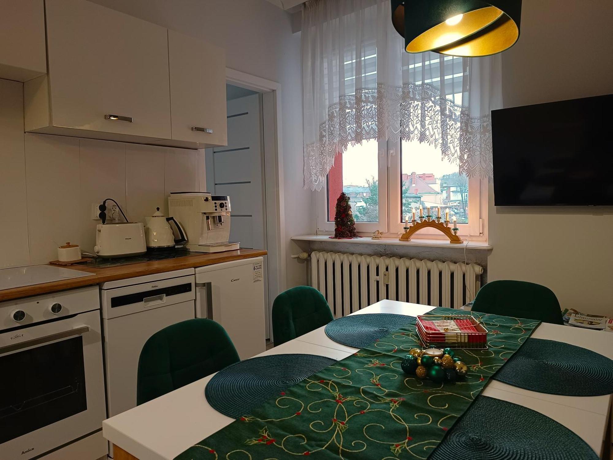 Szmaragdowy Apartament Przy Ulicy Opolskiej タルノフスキェ・グルィ エクステリア 写真